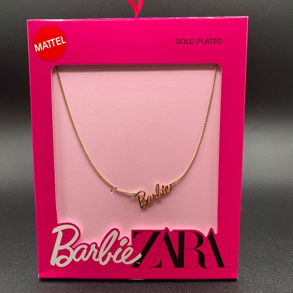 Barbie Zara Official Movie Necklace - Hard to find! New in box! - Picture 1 of 4